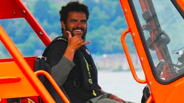 Rodrigo Menezes is an oceanographer with a master's degree in conservation biology who has worked on marine conservation projects for over 16 years in Brazil, with a focus on monitoring the population of Southern Sea Lions and Fur Seals. He has over 6,000 hours of onboard experience in the industrial fishery fleet monitoring the accidental capture of seabirds, sea turtles, and marine mammals. He currently studies marine life in the Salish Sea and enjoys hiking, paddling, and birdwatching in his free time. Credit: Vancouver Island Whale Watch