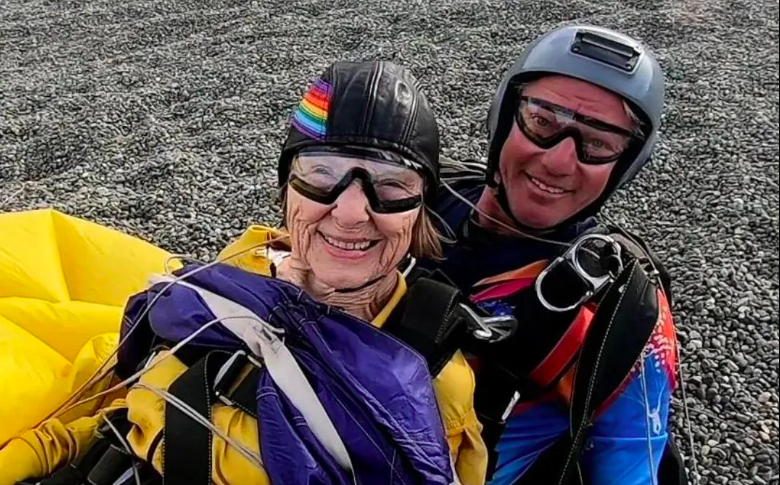 A 90-Year-Old Islander Who Celebrated Her Birthday Skydiving with her Granddaughter