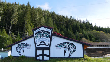 A building belonging to the Kwikwasut’inuxw Haxwa’mis First Nation